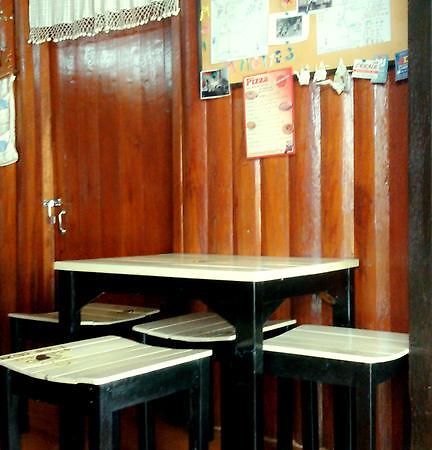 Baan Mai Guesthouse Mae Hong Son Ngoại thất bức ảnh
