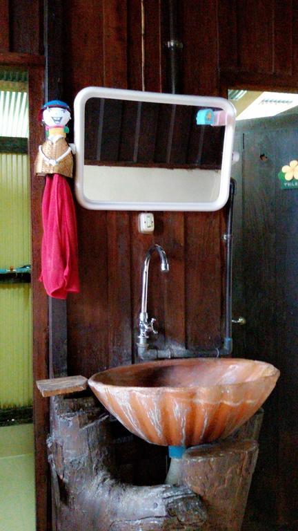 Baan Mai Guesthouse Mae Hong Son Phòng bức ảnh