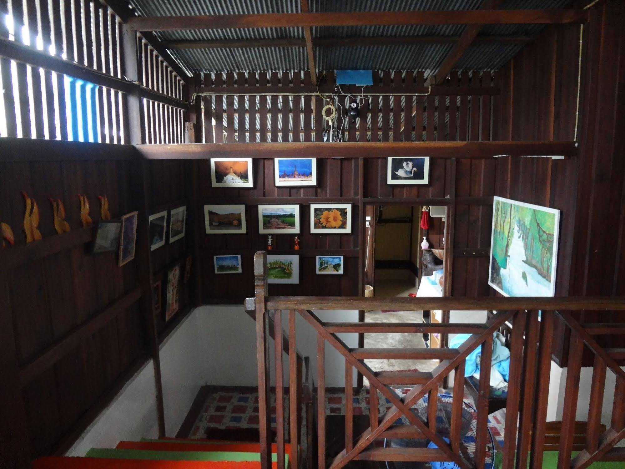 Baan Mai Guesthouse Mae Hong Son Ngoại thất bức ảnh